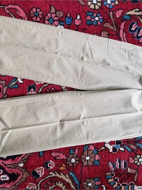 Levi’s Khaki Baggy Trousers